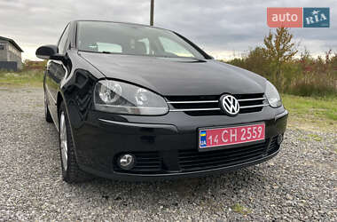 Хэтчбек Volkswagen Golf 2008 в 