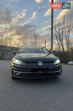 Універсал Volkswagen Golf 2018 в Києві