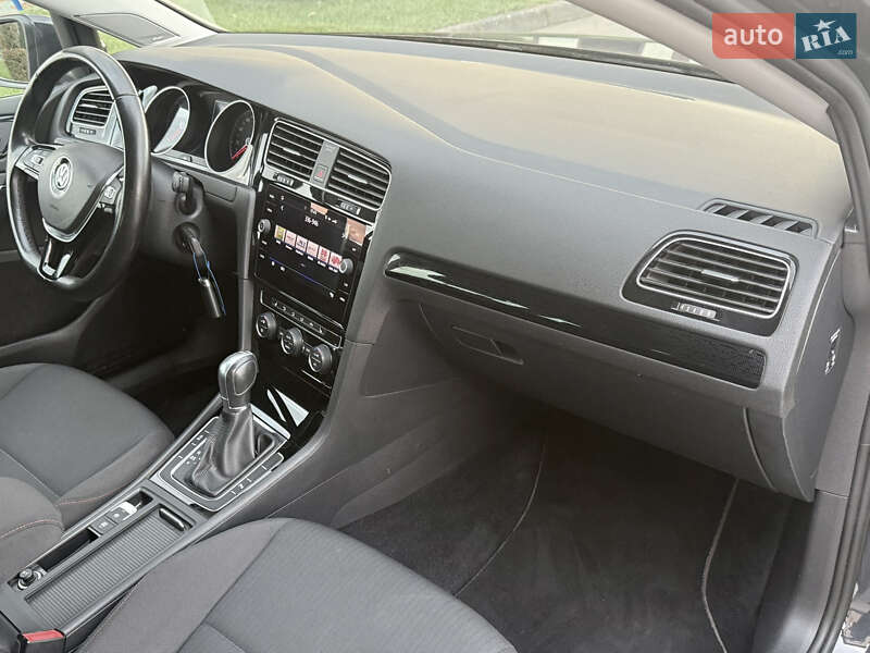 Универсал Volkswagen Golf 2017 в Стрые фото 60 Универсал Volkswagen Golf 2017 в Стрые