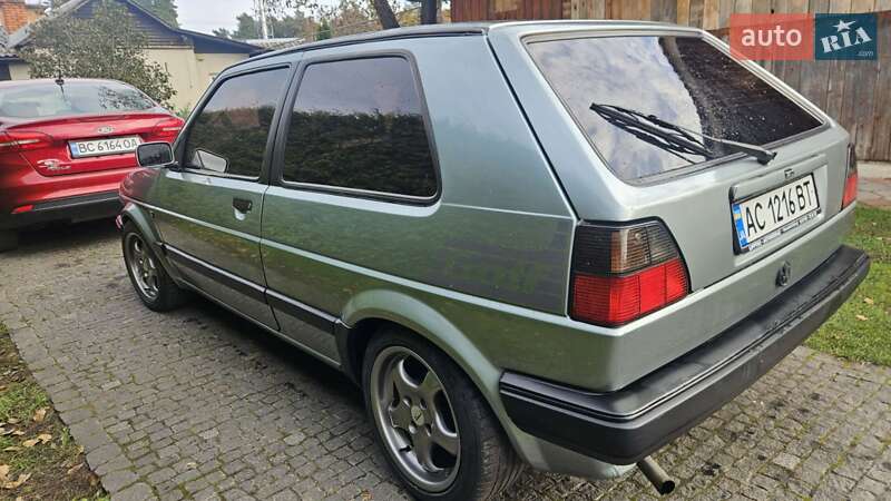 Хэтчбек Volkswagen Golf 1987 в Сосновке
