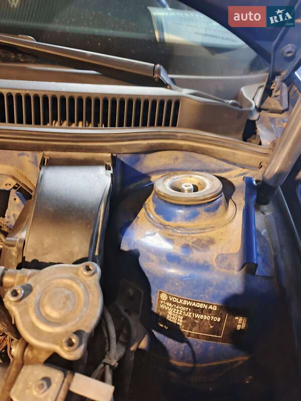 Универсал Volkswagen Golf 2001 в Трускавце