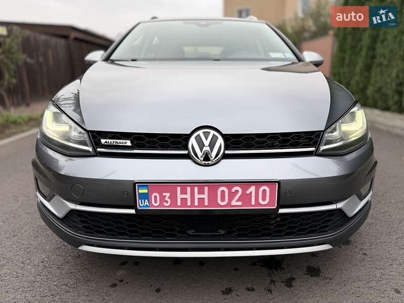 Універсал Volkswagen Golf 2016 в Києві