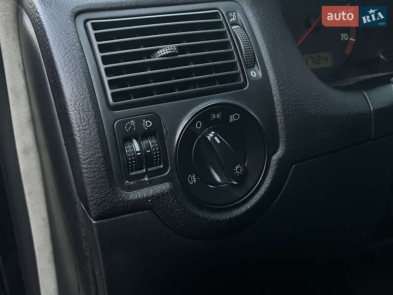 Хэтчбек Volkswagen Golf 2003 в Харькове фото 22 Хэтчбек Volkswagen Golf 2003 в Харькове