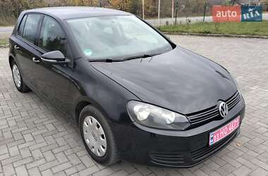 Хэтчбек Volkswagen Golf 2009 в 