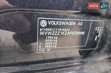 Хэтчбек Volkswagen Golf 2009 в 