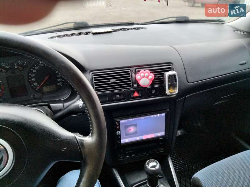 Універсал Volkswagen Golf 1999 в Шумську