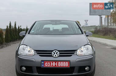 Хэтчбек Volkswagen Golf 2007 в 