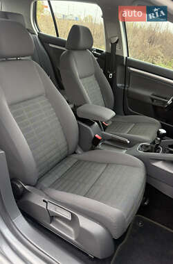 Хэтчбек Volkswagen Golf 2007 в 