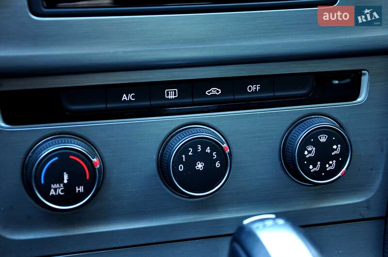 Универсал Volkswagen Golf 2015 в Львове