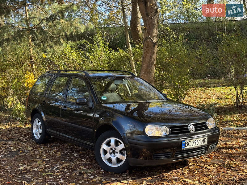 Універсал Volkswagen Golf 2005 в Дрогобичі