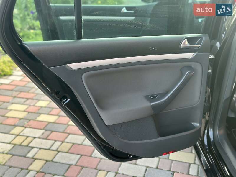 Хэтчбек Volkswagen Golf 2008 в Владимирце фото 26 Хэтчбек Volkswagen Golf 2008 в Владимирце