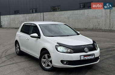 Хэтчбек Volkswagen Golf 2012 в Киеве