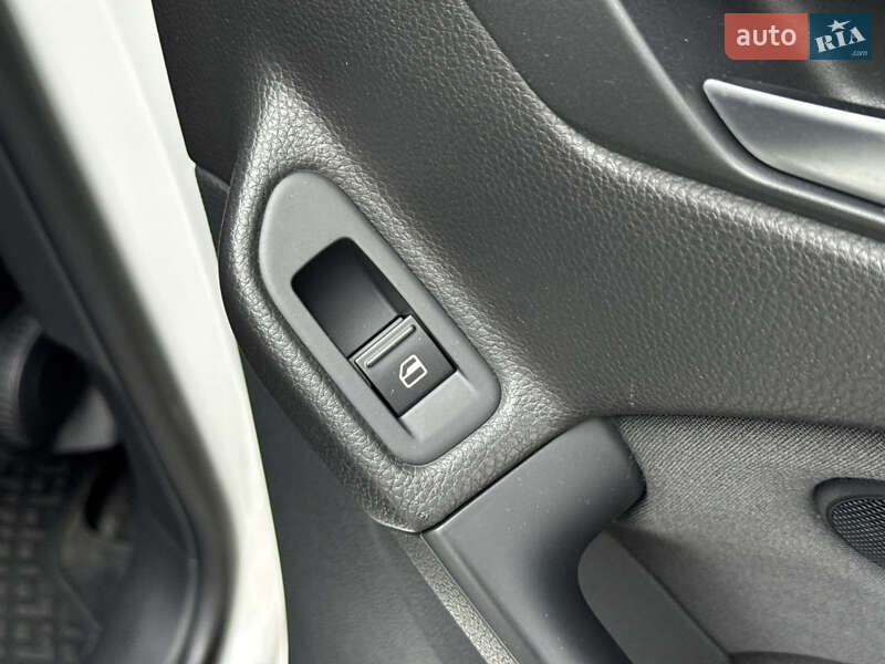 Хэтчбек Volkswagen Golf 2012 в Киеве фото 27 Хэтчбек Volkswagen Golf 2012 в Киеве