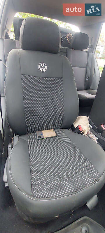 Хетчбек Volkswagen Golf 2003 в Миколаєві