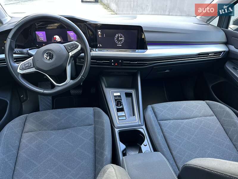 Универсал Volkswagen Golf 2022 в Стрые