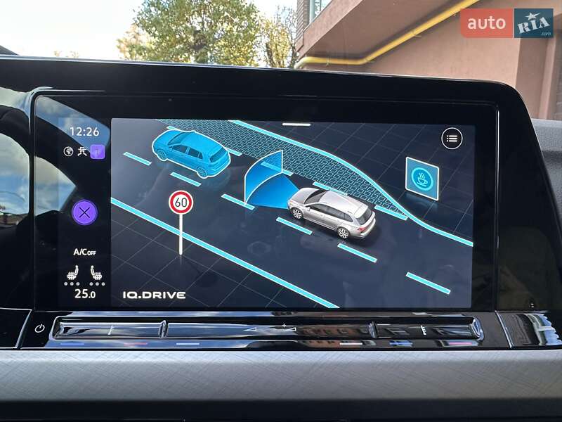 Универсал Volkswagen Golf 2022 в Стрые