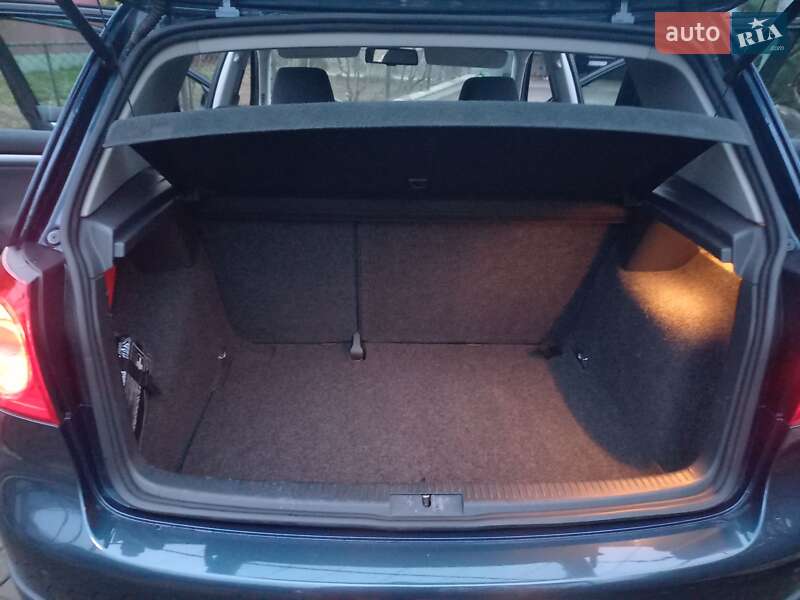 Хэтчбек Volkswagen Golf 2007 в Мукачево