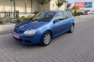 Хэтчбек Volkswagen Golf 2004 в Рожище