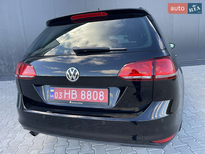 Универсал Volkswagen Golf 2014 в Львове