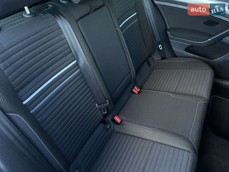 Универсал Volkswagen Golf 2014 в Львове