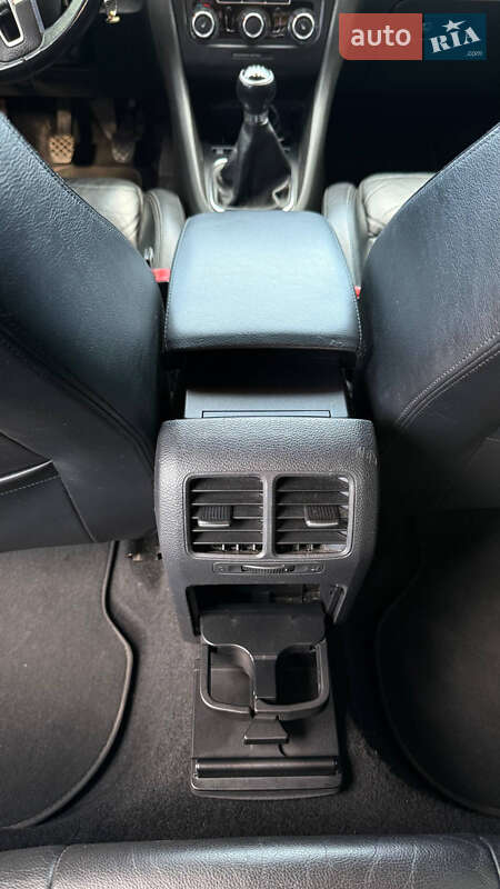 Хетчбек Volkswagen Golf 2009 в Івано-Франківську