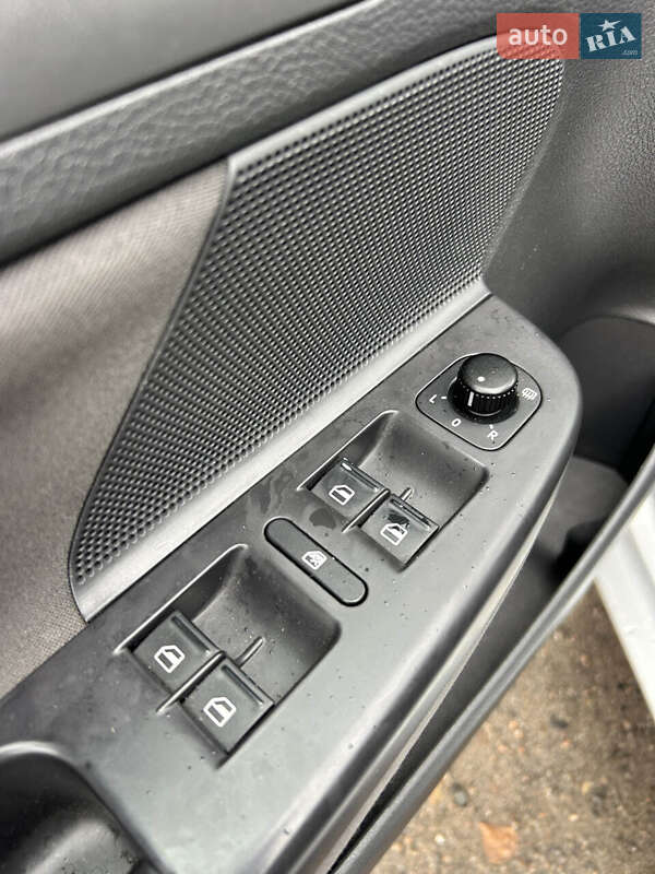 Універсал Volkswagen Golf 2008 в Сумах фото 24 Універсал Volkswagen Golf 2008 в Сумах