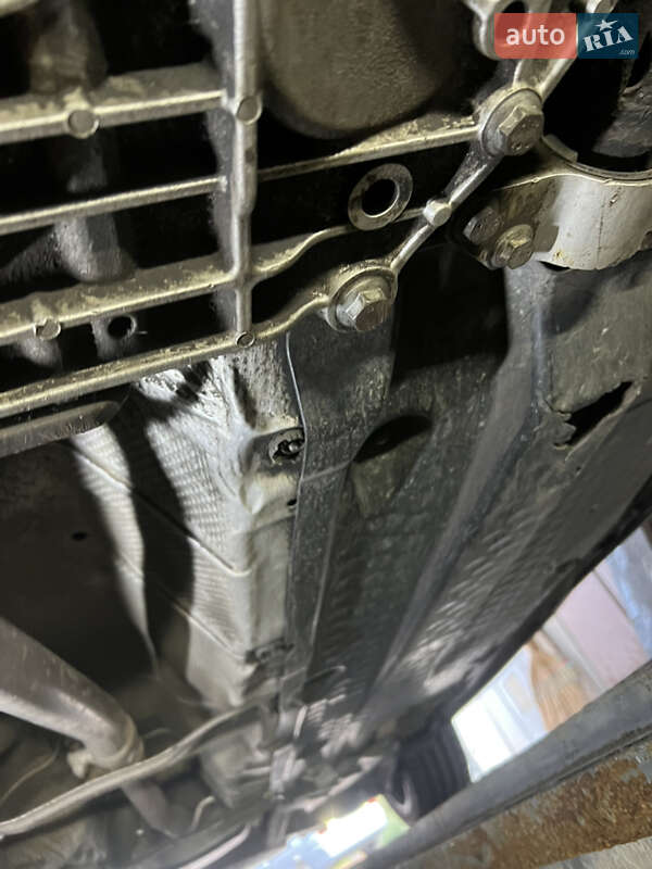 Хетчбек Volkswagen Golf 2004 в Дніпрі