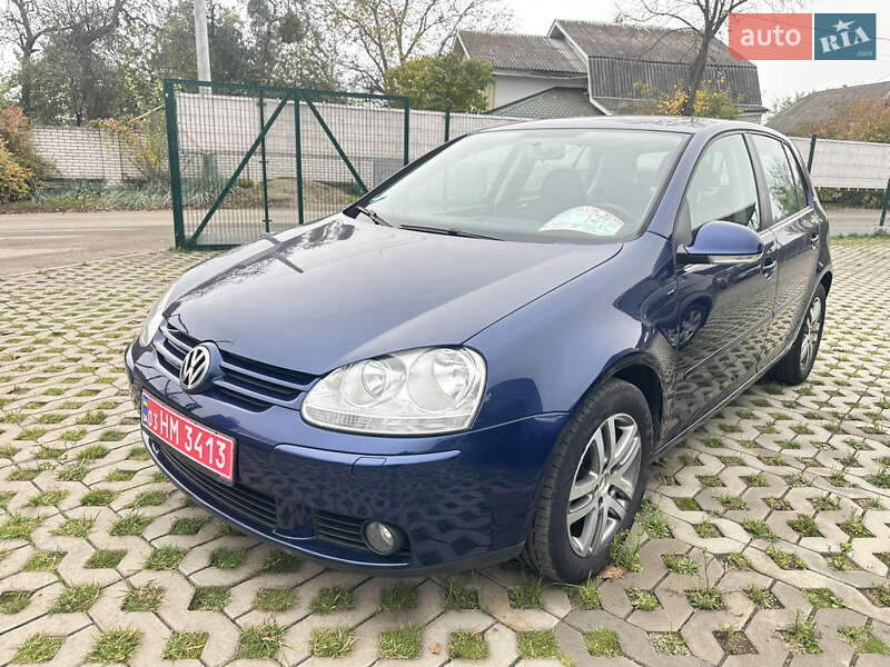 Хэтчбек Volkswagen Golf 2006 в Корсуне-Шевченковском