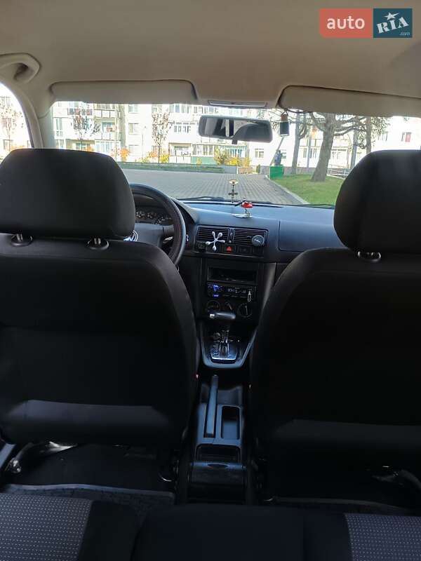 Универсал Volkswagen Golf 2002 в Звягеле фото 2 Универсал Volkswagen Golf 2002 в Звягеле
