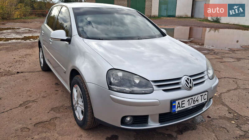 Хэтчбек Volkswagen Golf 2008 в Кривом Роге