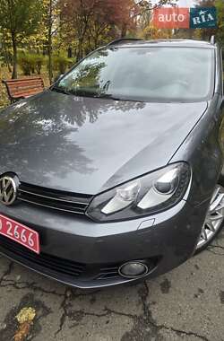 Универсал Volkswagen Golf 2012 в 
