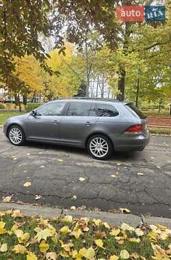 Универсал Volkswagen Golf 2012 в 