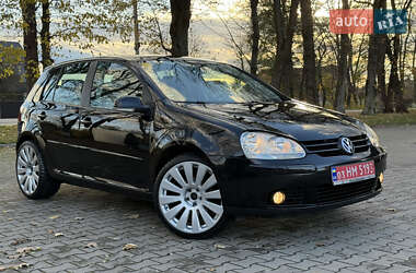Хетчбек Volkswagen Golf 2007 в Чернівцях