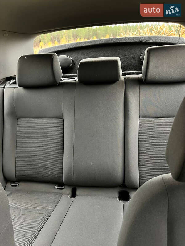 Хэтчбек Volkswagen Golf 2004 в Нежине