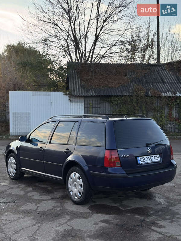 Універсал Volkswagen Golf 2001 в Чернігові