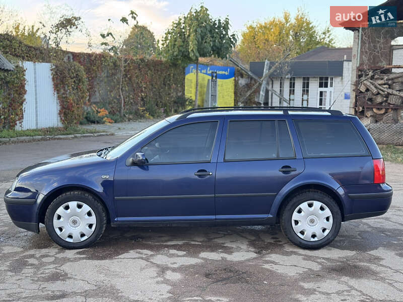 Універсал Volkswagen Golf 2001 в Чернігові