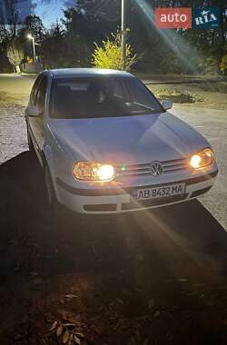 Хетчбек Volkswagen Golf 1998 в Вінниці