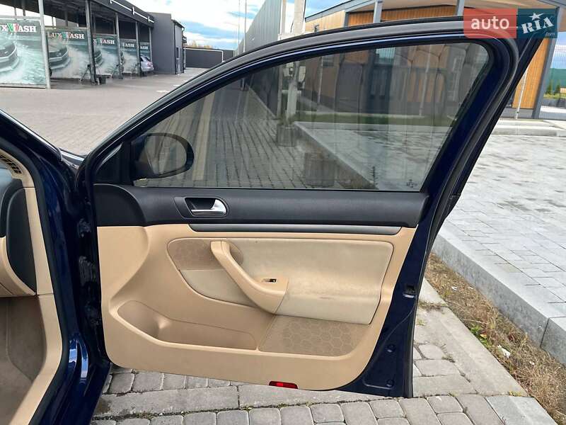 Універсал Volkswagen Golf 2008 в Львові