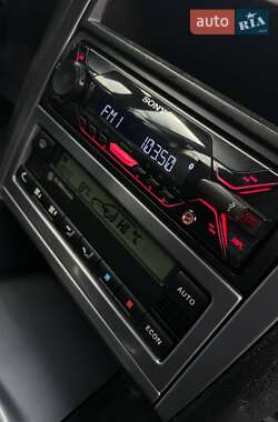 Универсал Volkswagen Golf 2004 в  фото 19 Универсал Volkswagen Golf 2004 в