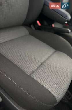 Универсал Volkswagen Golf 2004 в  фото 24 Универсал Volkswagen Golf 2004 в