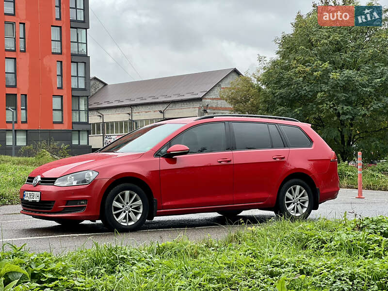 Універсал Volkswagen Golf 2015 в Львові