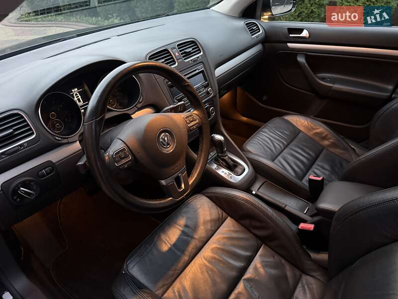 Универсал Volkswagen Golf 2012 в Сарнах