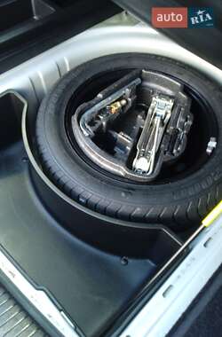 Универсал Volkswagen Golf 2004 в  фото 98 Универсал Volkswagen Golf 2004 в