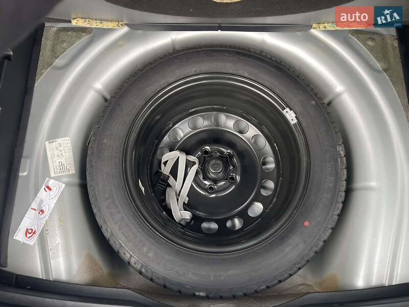 Універсал Volkswagen Golf 2010 в Луцьку