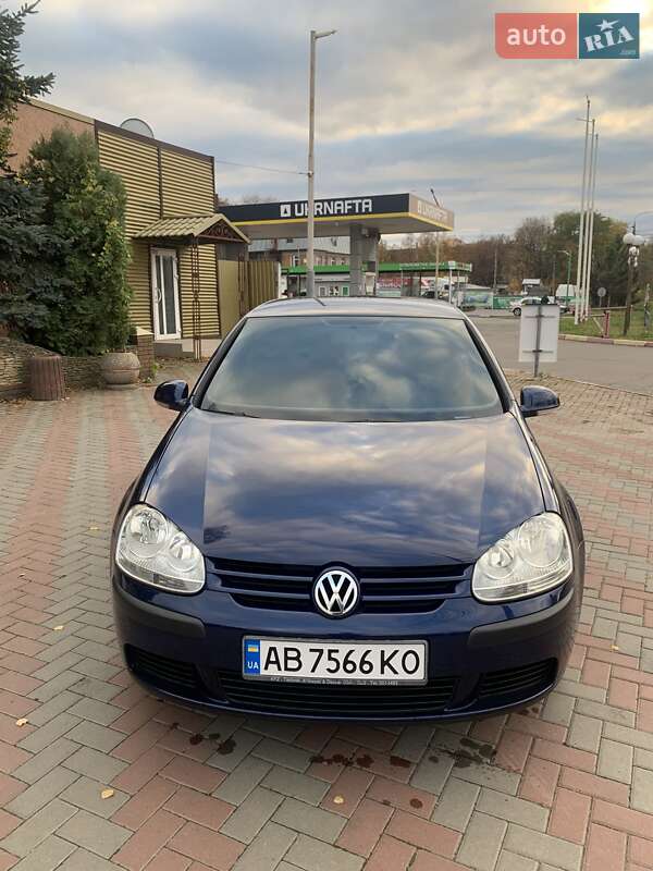 Volkswagen Golf 2004
