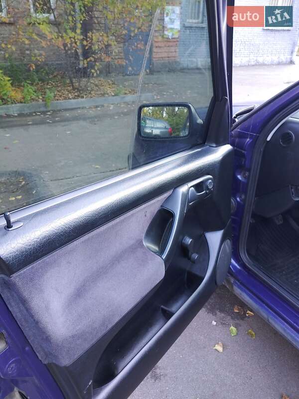 Хэтчбек Volkswagen Golf 1995 в Киеве