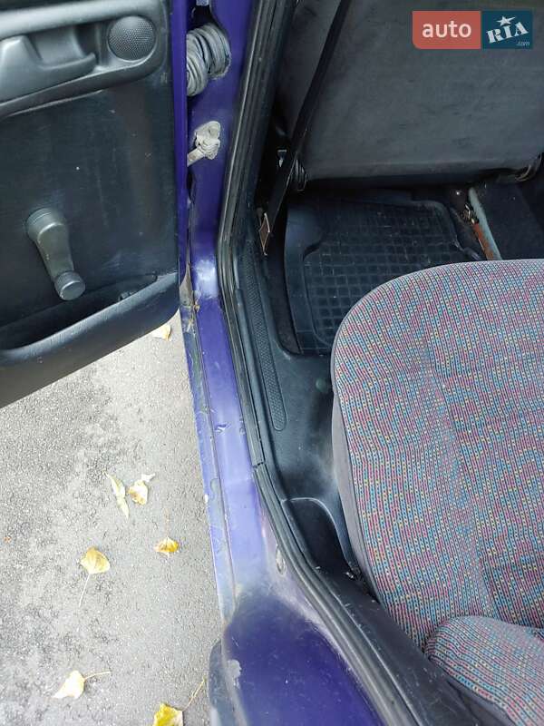 Хэтчбек Volkswagen Golf 1995 в Киеве