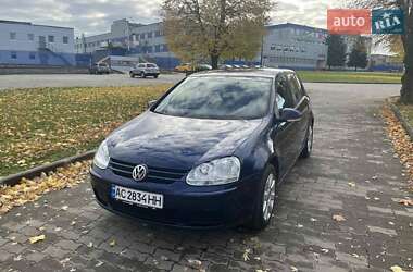 Хетчбек Volkswagen Golf 2005 в Сокалі
