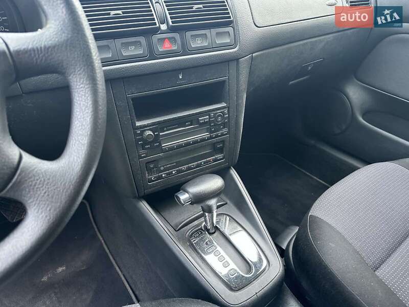 Хетчбек Volkswagen Golf 2002 в Хмельницькому фото 21 Хетчбек Volkswagen Golf 2002 в Хмельницькому