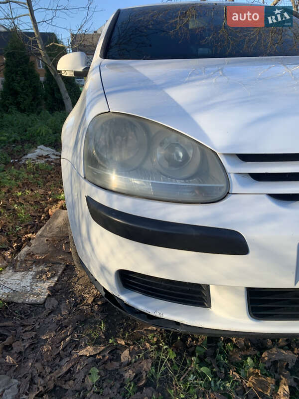Хэтчбек Volkswagen Golf 2004 в Самборе фото 11 Хэтчбек Volkswagen Golf 2004 в Самборе